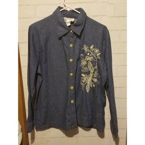 Country Concept Denim Shirt-size 1X    Cute floral embroidery!